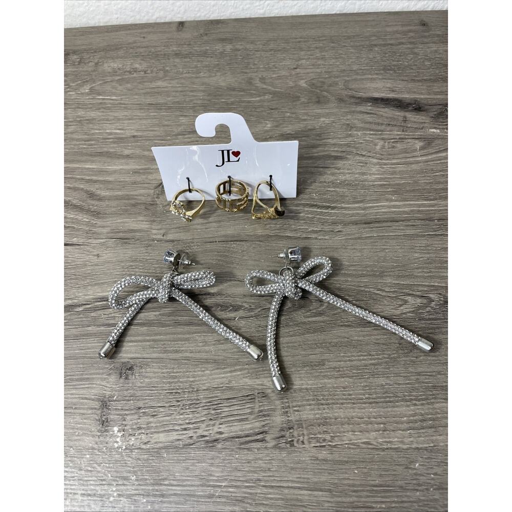 Y2K Crystal Rhinestone Bow Drop Earrings & Gold Statement Ring Set